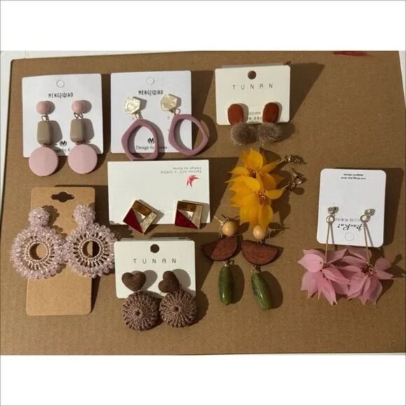 Beonon Earrings Set for Women 9 Pairs Dangle & Stud Earrings - Picture 1 of 7